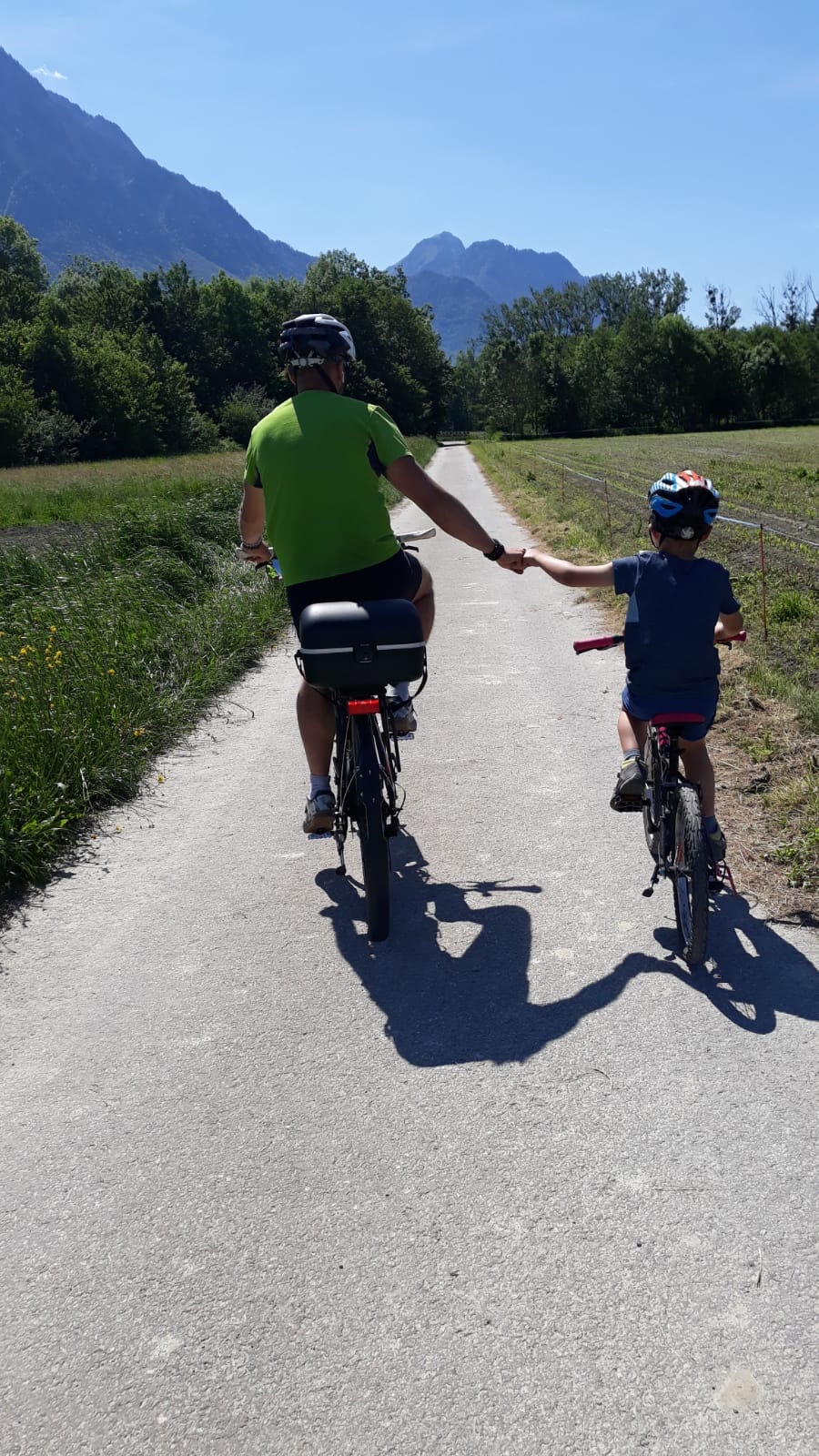 30 kms de Ballade en Vélo en Suisse – Esteban – 063019