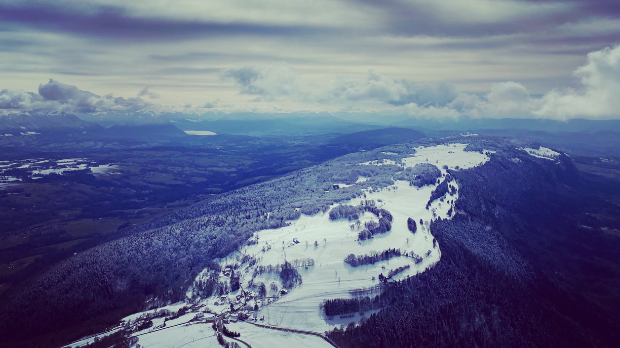 Vol au dessus du Salève – 032020