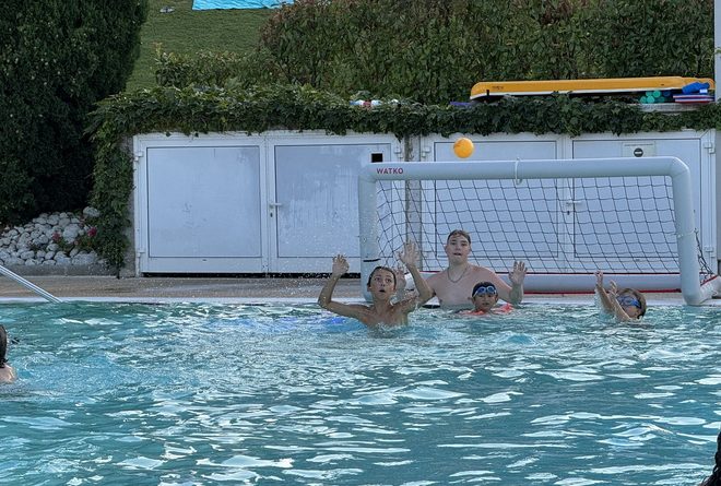 Derniere Nocturne Piscine Evian – 082024